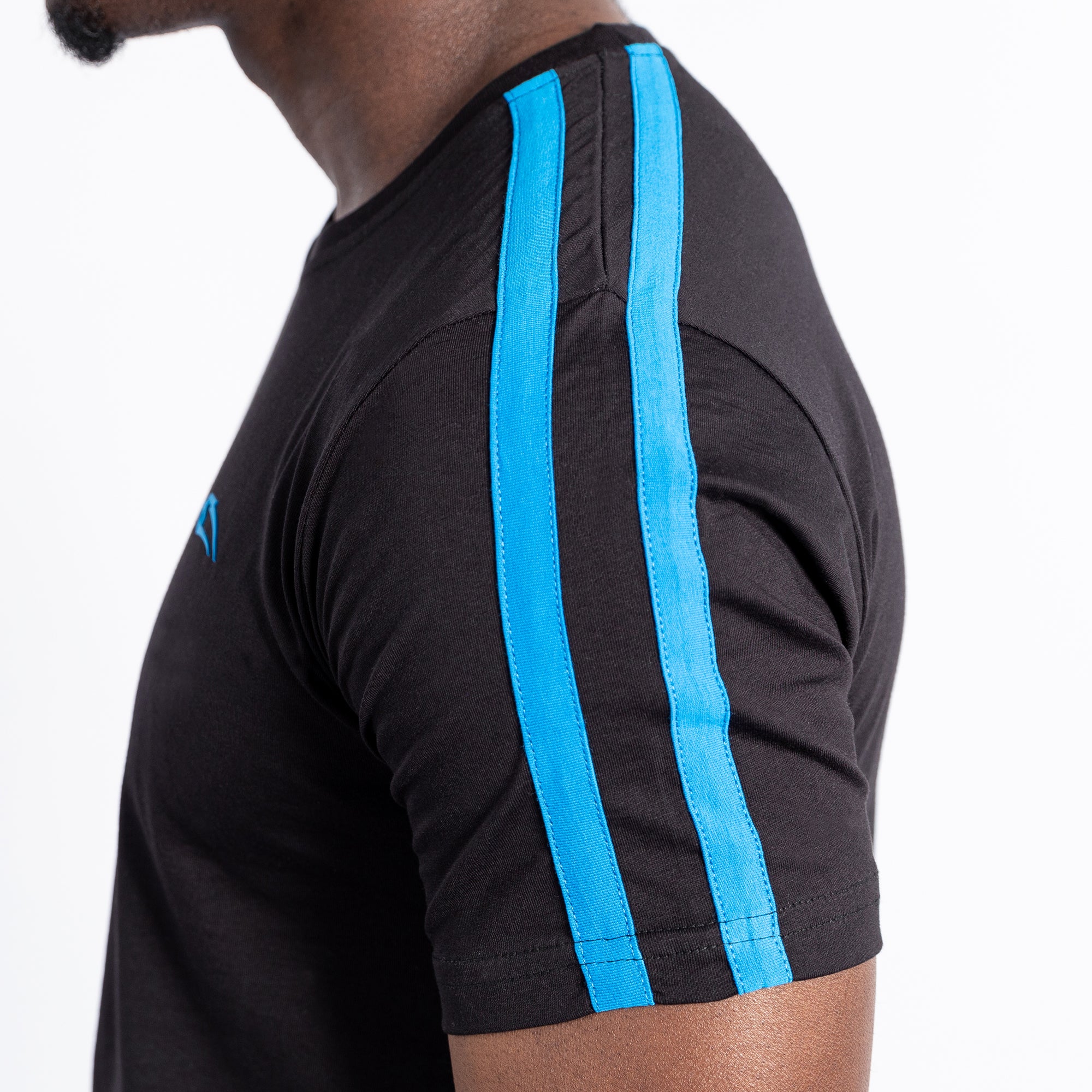 Schwarz Blau