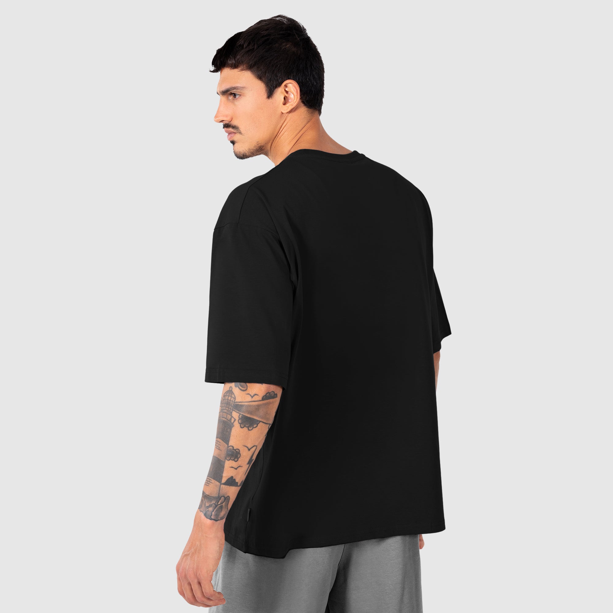 Schwarz