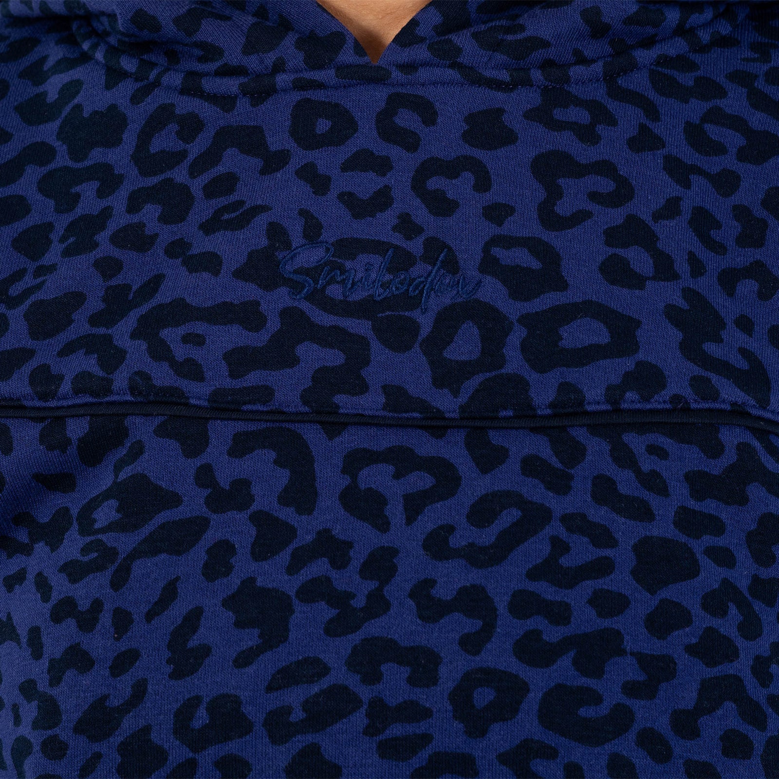 Dunkelblau Leo